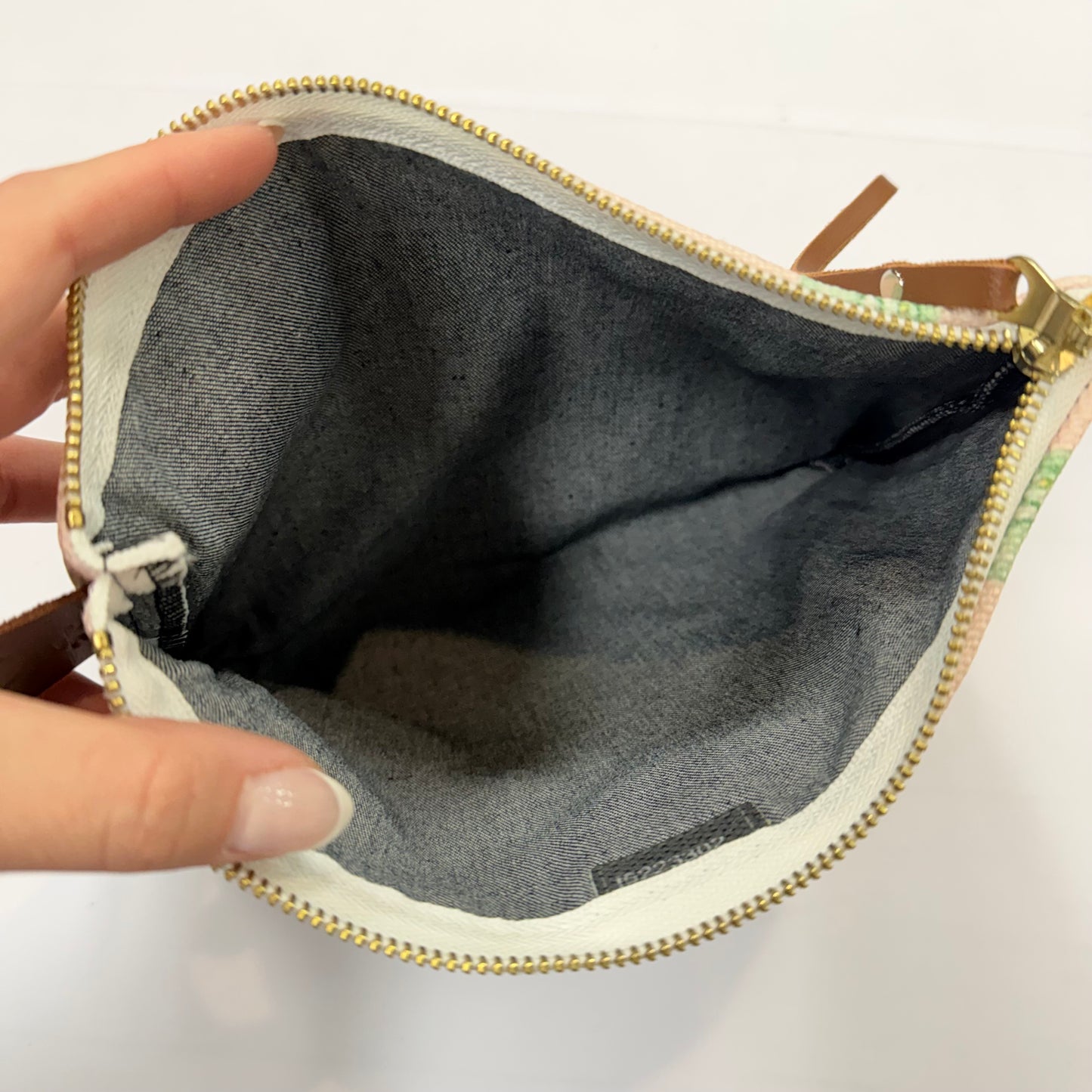 Wristlet By Clothes Mentor In Pink, Size:Medium