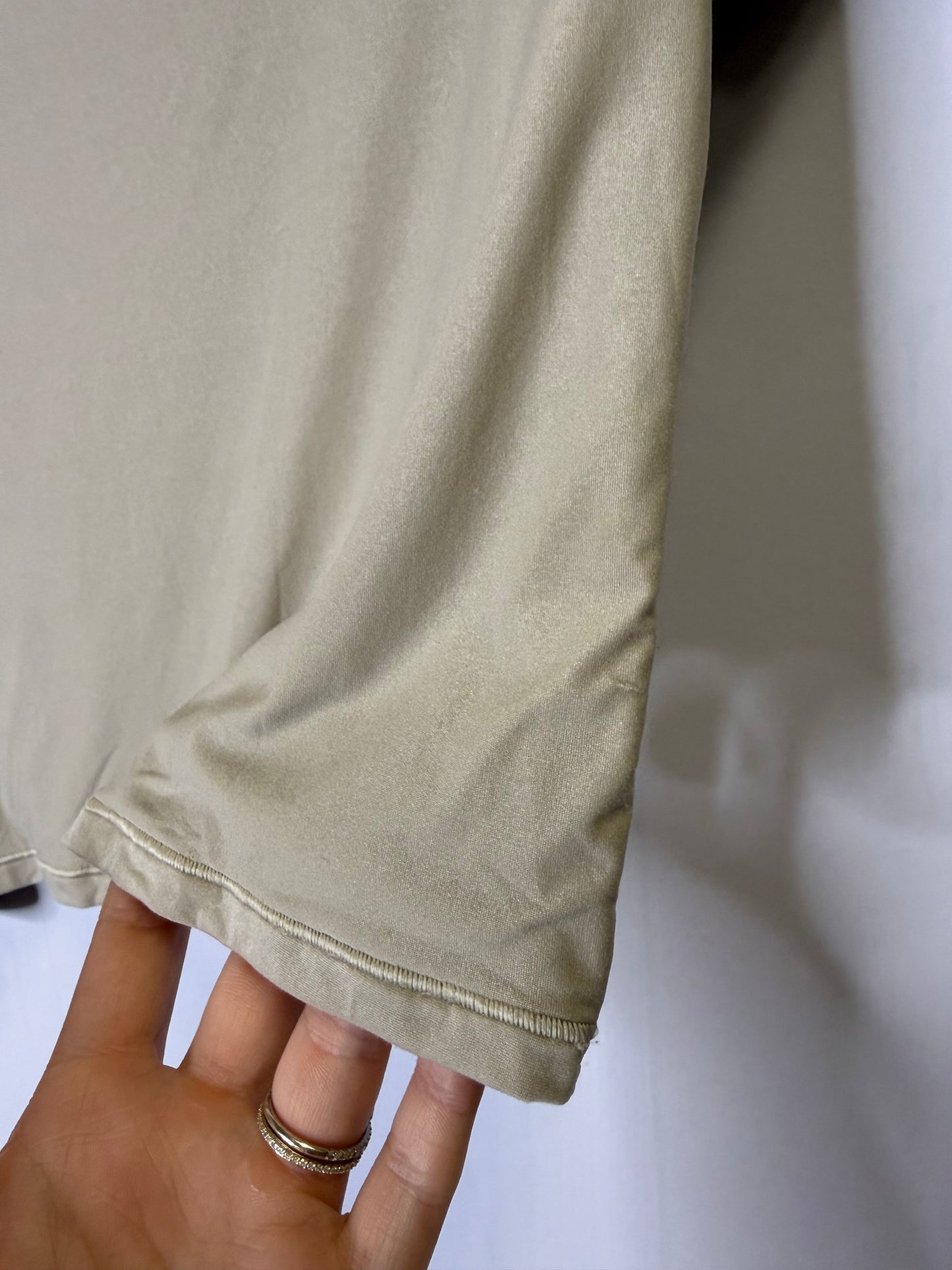 Athletic Top Short Sleeve By Aerie In Tan, Size: M