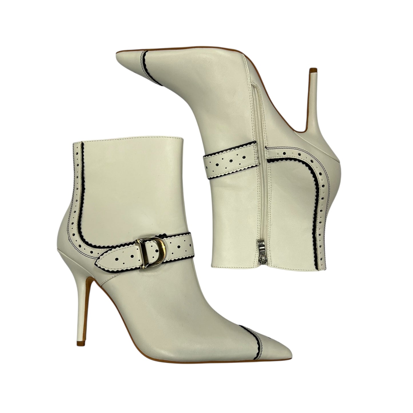 Boots Ankle Heels By Clothes Mentor In White, Size: 11