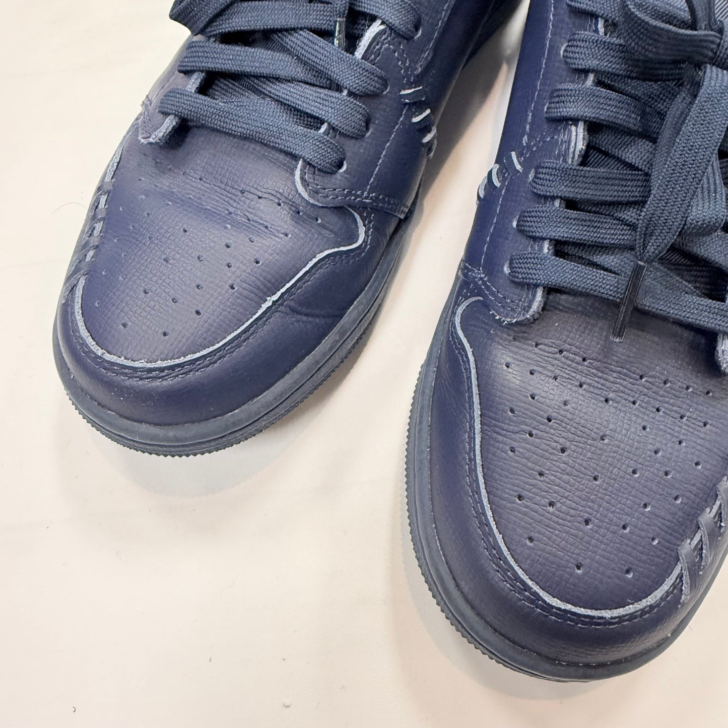 Shoes Luxury Designer By Jordan In Blue, Size: 9.5