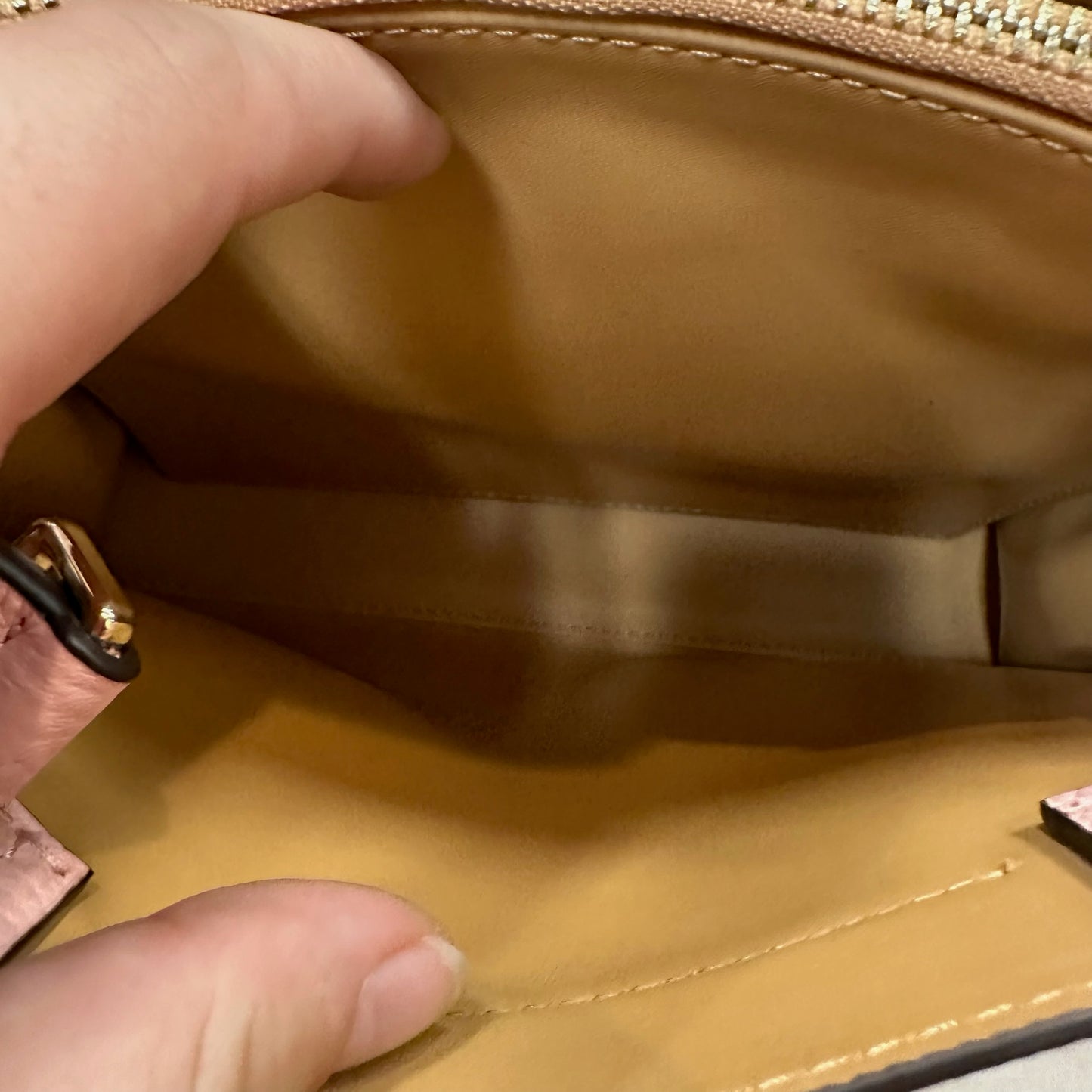 Crossbody Designer By Kate Spade, Size: Medium