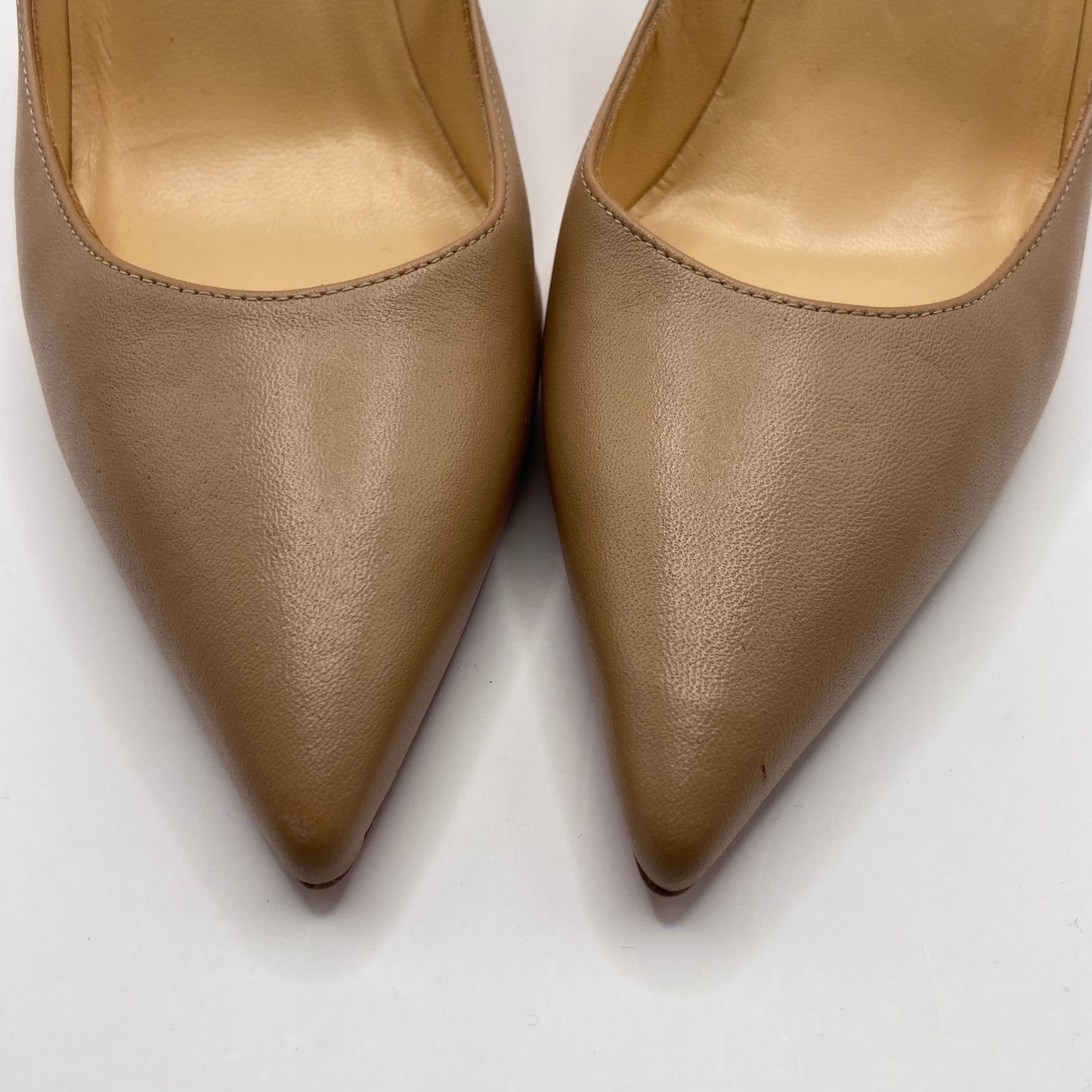 Shoes Luxury Designer By Christian Louboutin In Tan, Size: 8.5
