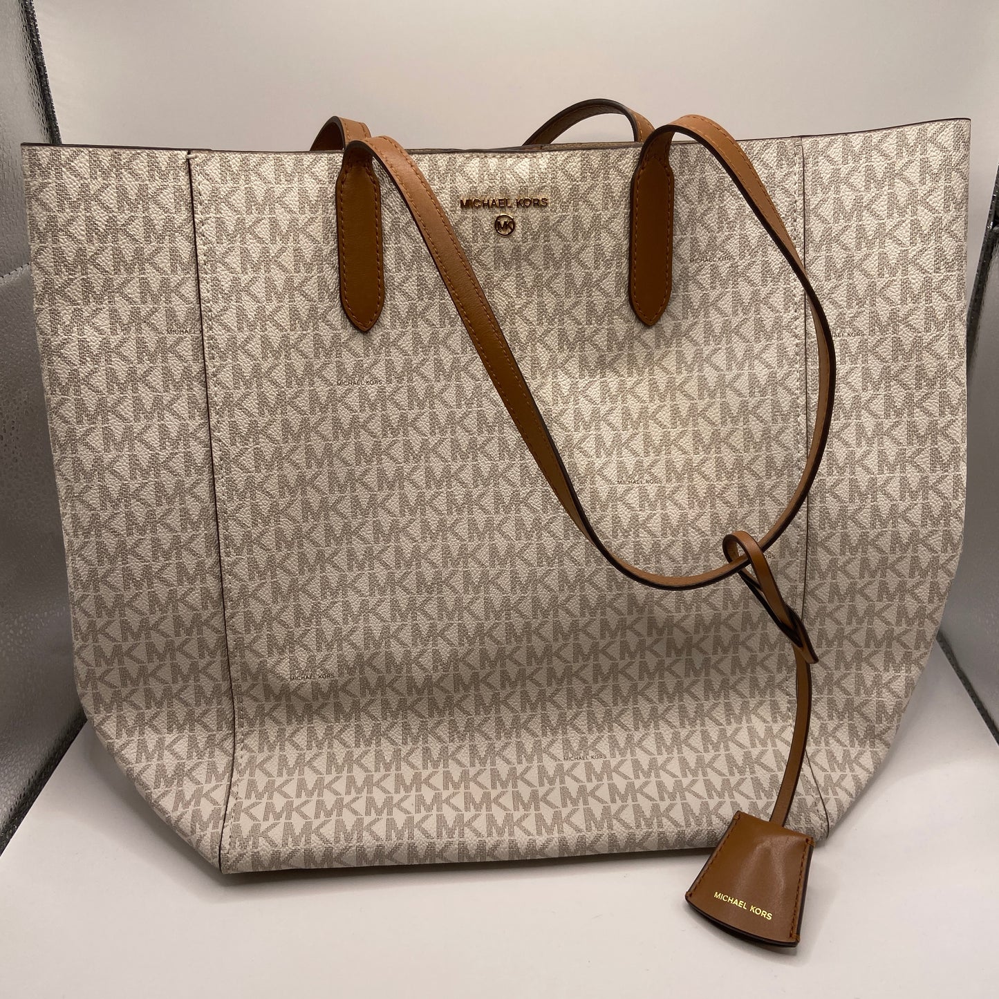 Tote Designer By Michael By Michael Kors, Size: Medium