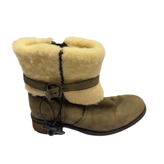 Boots Designer By Ugg In Brown, Size: 9.5