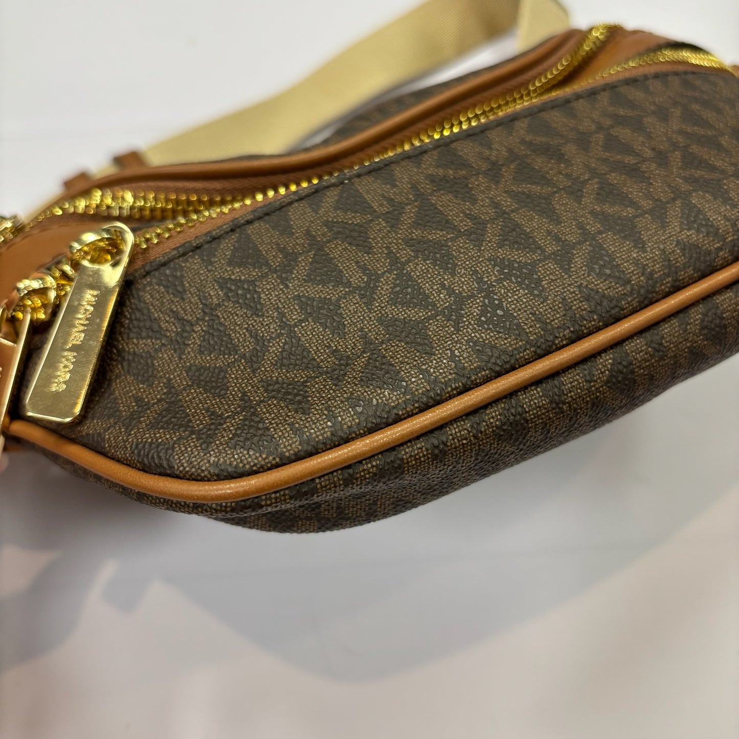 Belt Bag Designer By Michael By Michael Kors, Size: Small