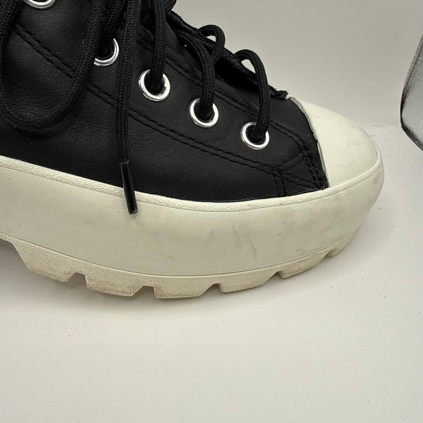 Shoes Sneakers Platform By Converse In Grey, Size: 10