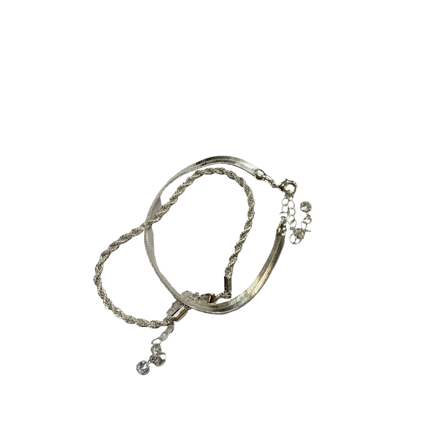 Bracelet Chain By Clothes Mentor In Silver, Size:02 Piece Set
