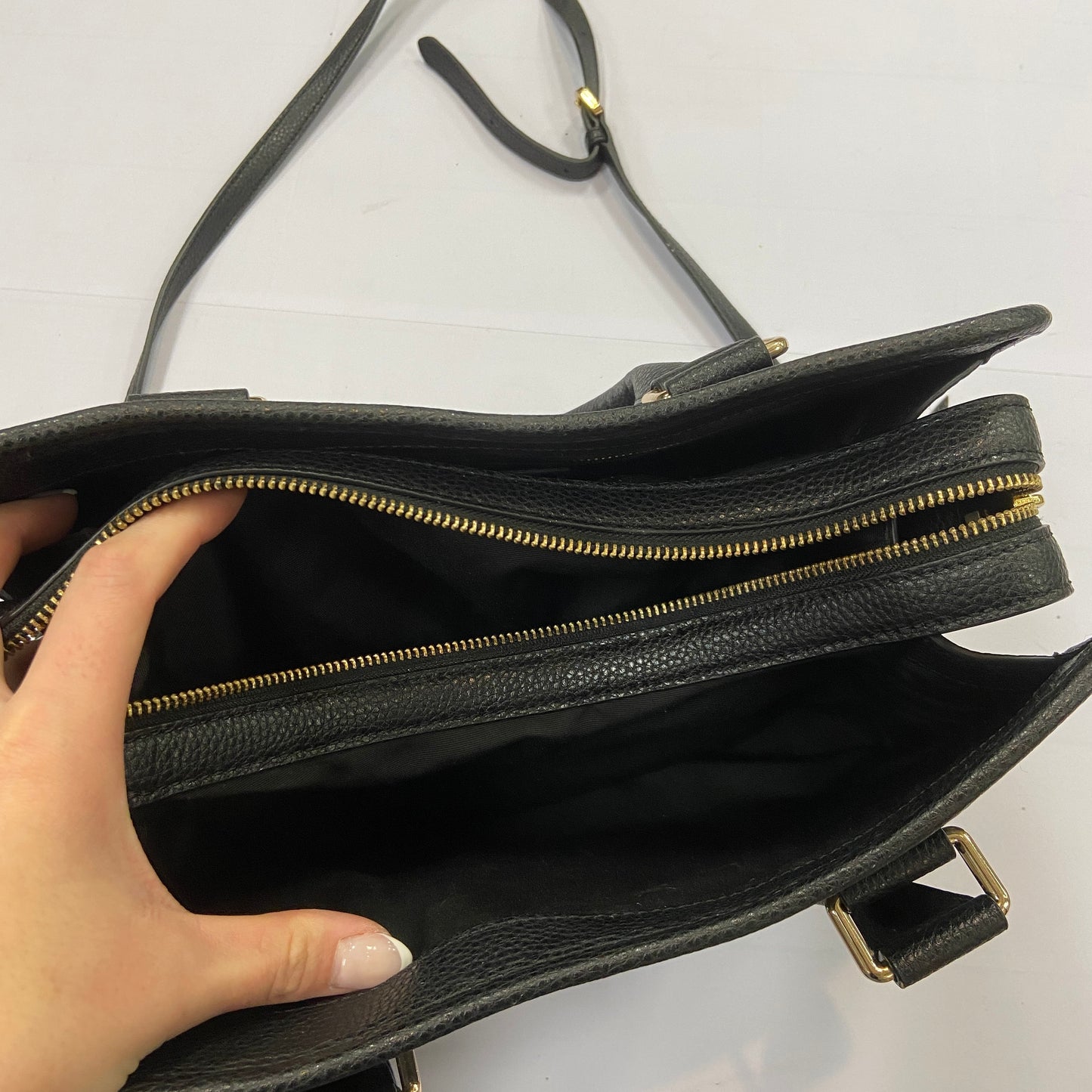 Handbag Luxury Designer By Marc Jacobs, Size: Medium