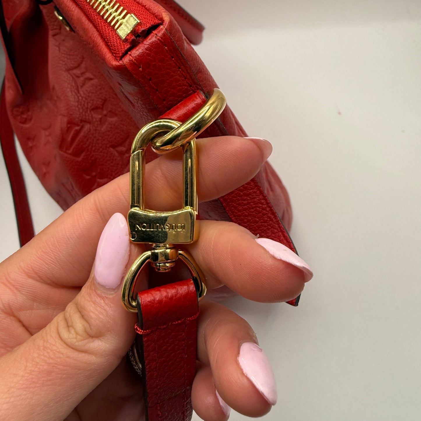 Handbag Luxury Designer By Louis Vuitton, Size: Medium