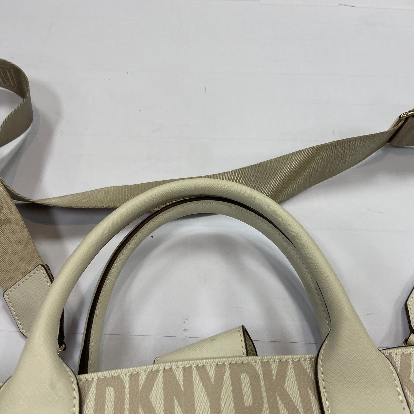 Handbag By Dkny, Size: Medium