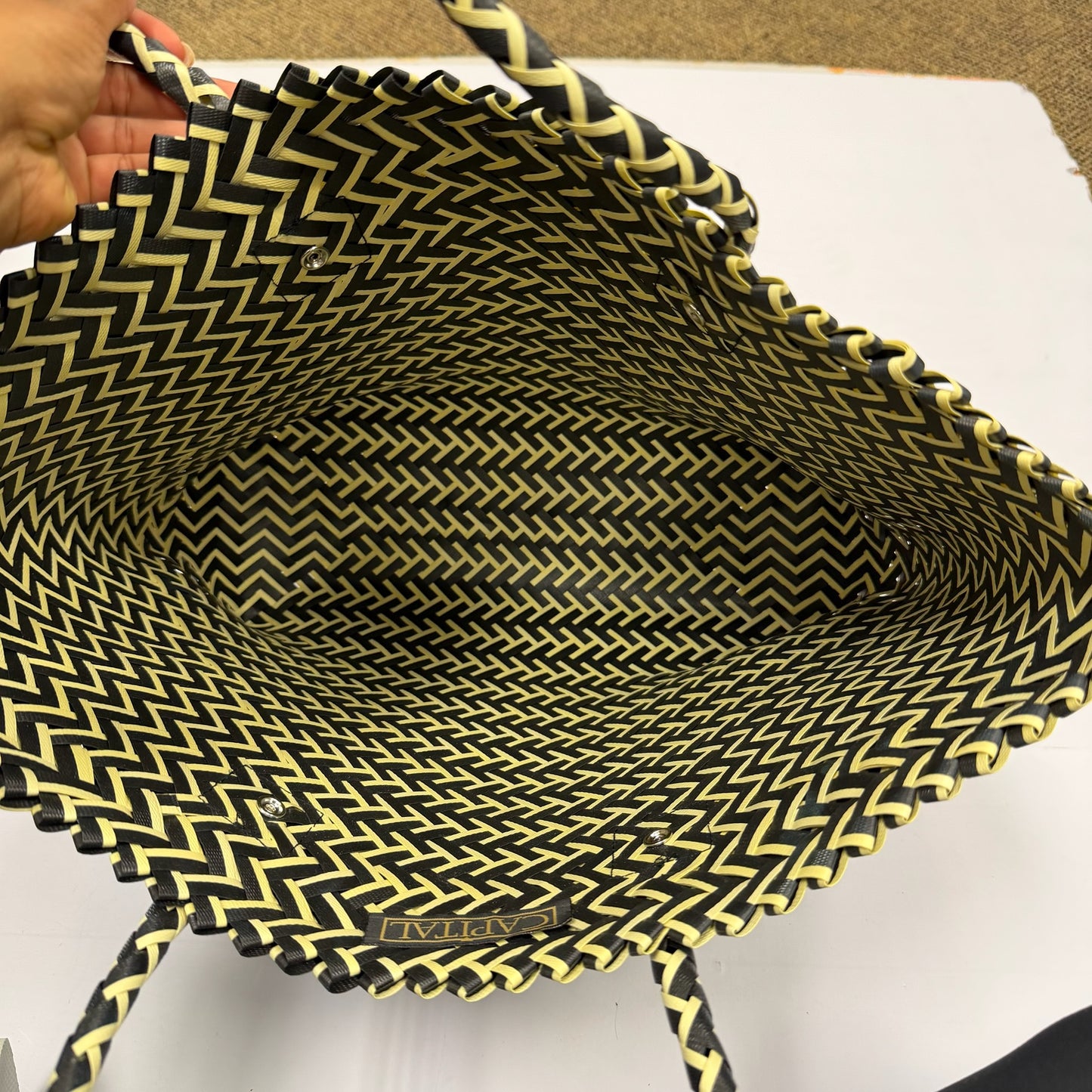 Tote By Clothes Mentor, Size: Large