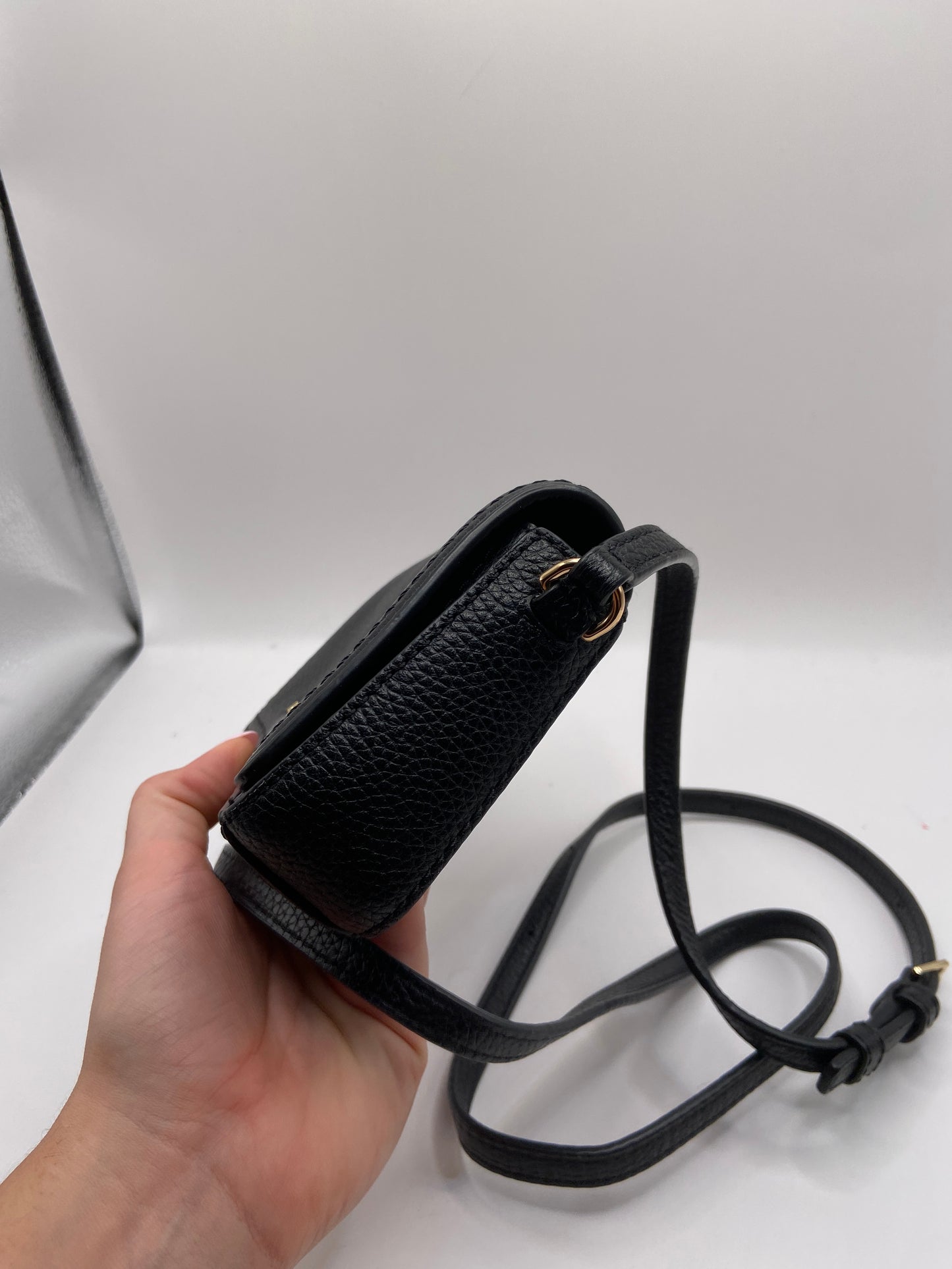 Crossbody Luxury Designer By Marc Jacobs, Size: Small