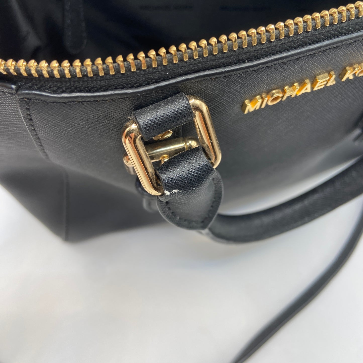 Crossbody Designer By Michael By Michael Kors, Size: Medium