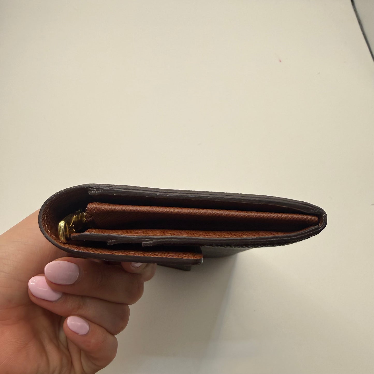 Wallet Luxury Designer By Louis Vuitton, Size: Medium