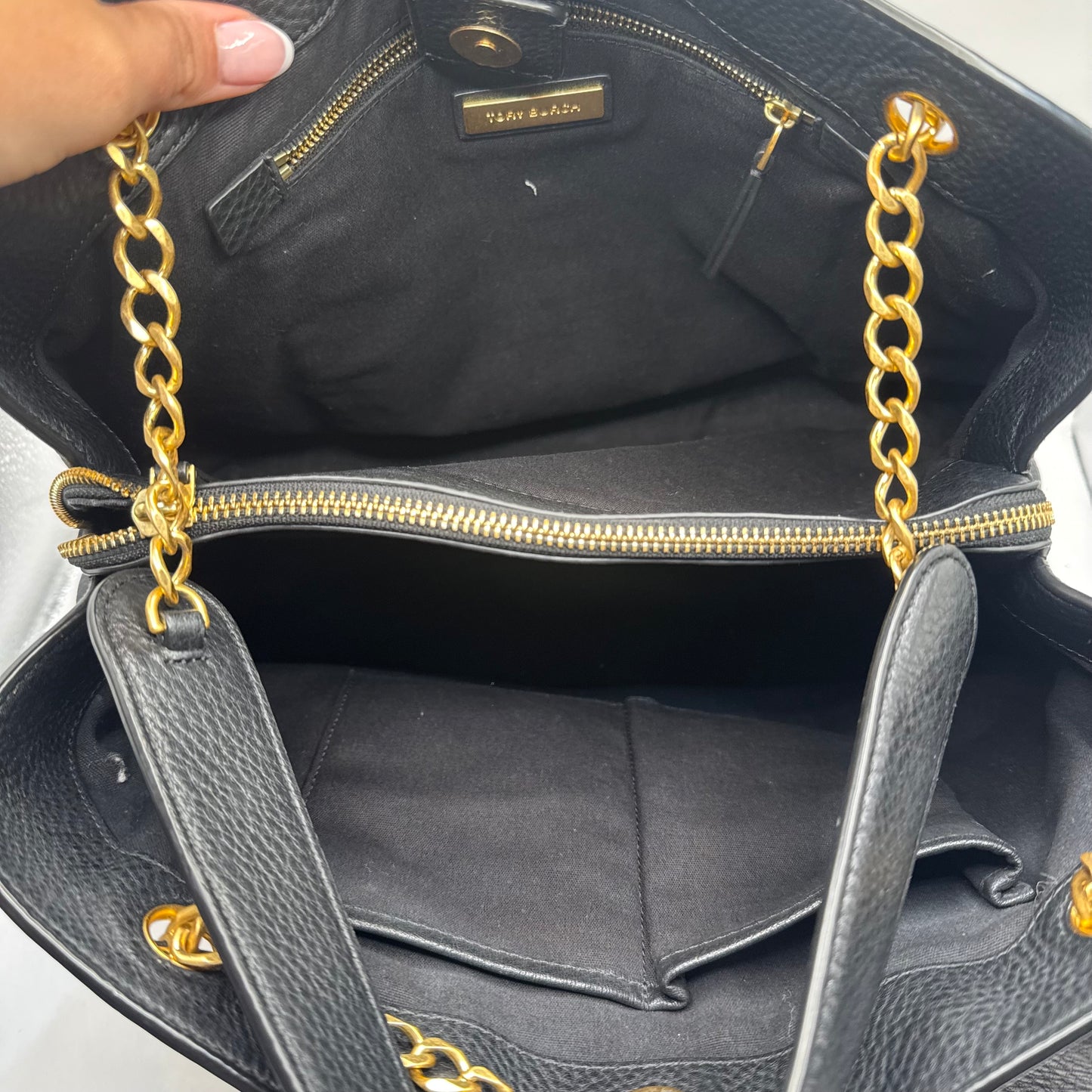 Handbag Designer By Tory Burch, Size: Medium