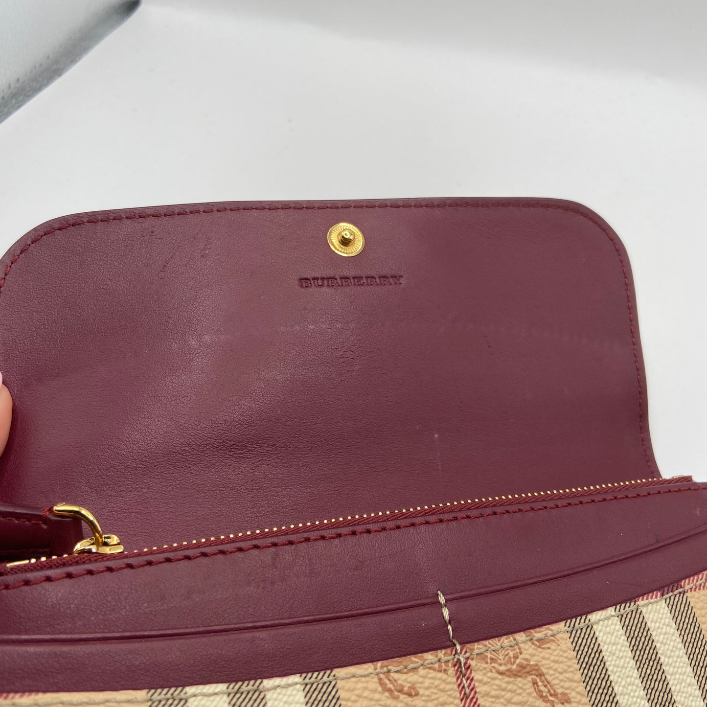 Wallet Luxury Designer By Burberry, Size: Medium
