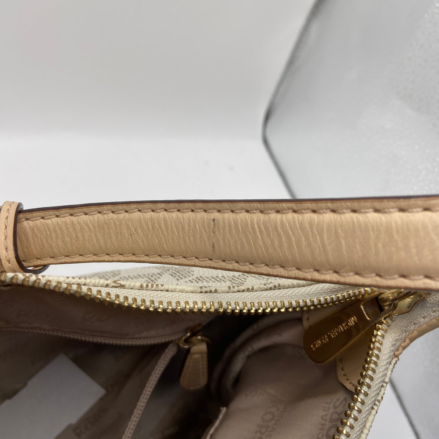 Handbag Designer By Michael By Michael Kors, Size: Medium