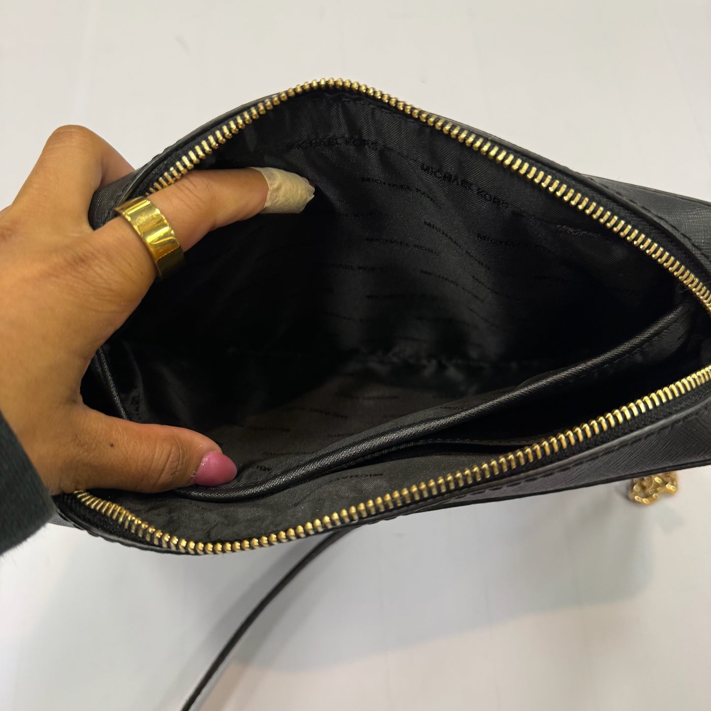 Crossbody Designer By Michael By Michael Kors, Size: Medium