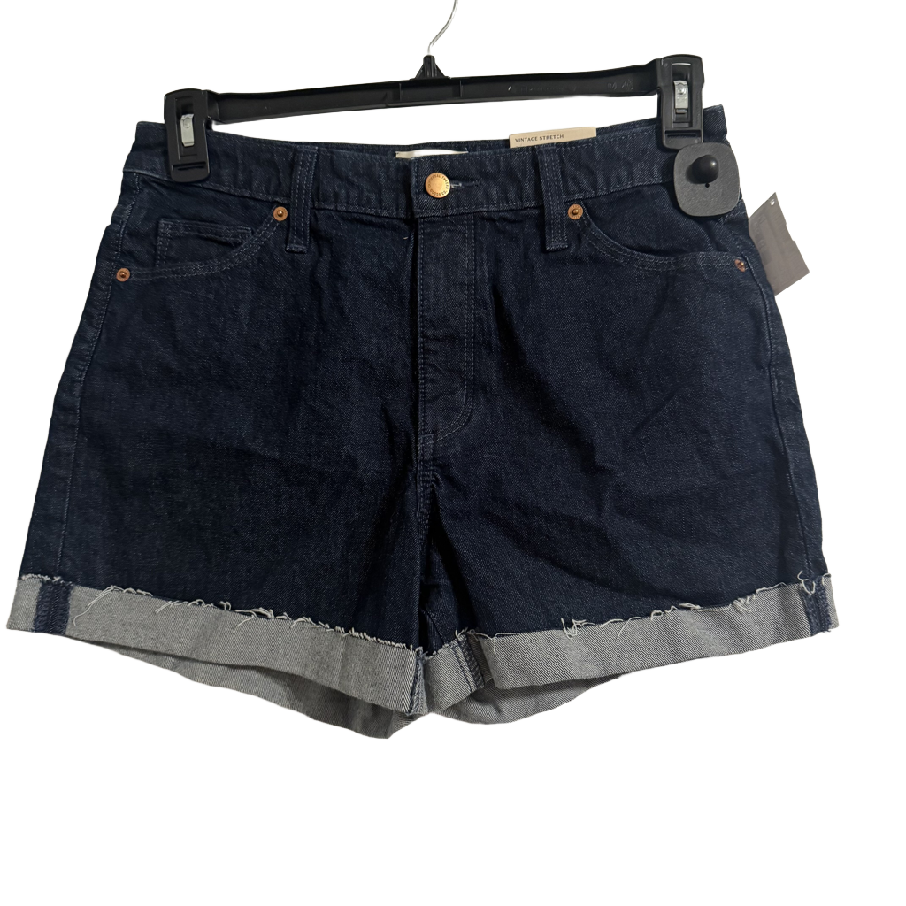 Shorts By Universal Thread  Size: 8