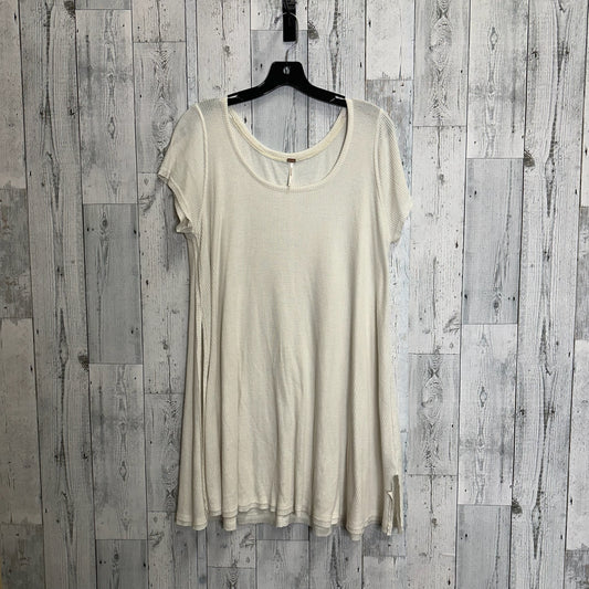 Top Short Sleeve Basic By Free People  Size: Xl