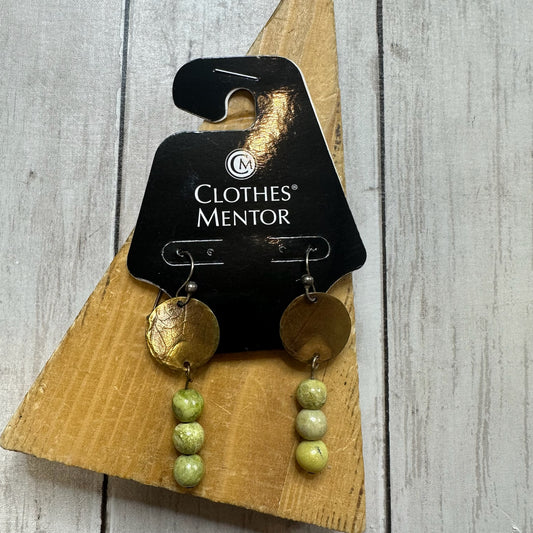 Cirque Du Couture - Gold Clip-On Earrings - Chic Jewelry Boutique
